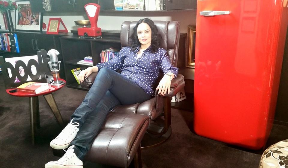 Andreea Marin Părul Ondulat și Rebel Dă Un Aer Mult Mai Senzual