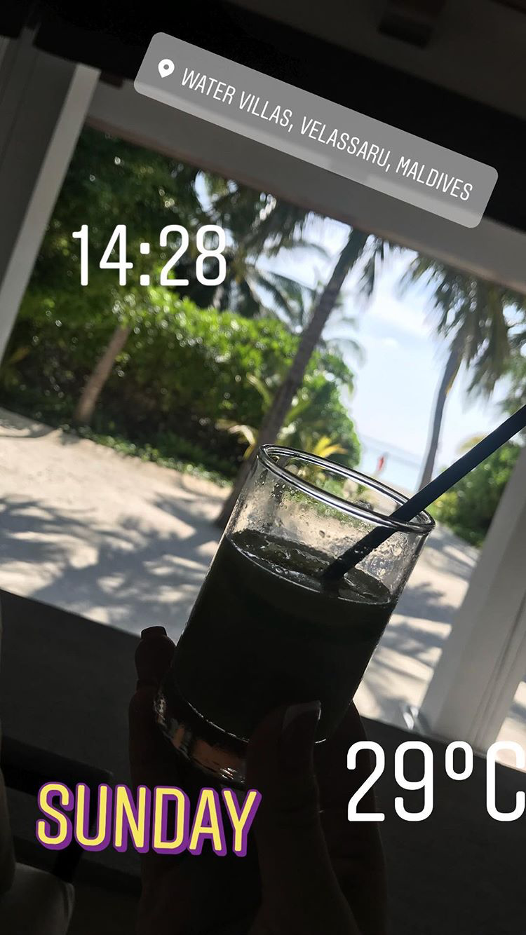 Daniela Burlac a întâmpinat primii fulgi în costum de baie. Unde a evadat