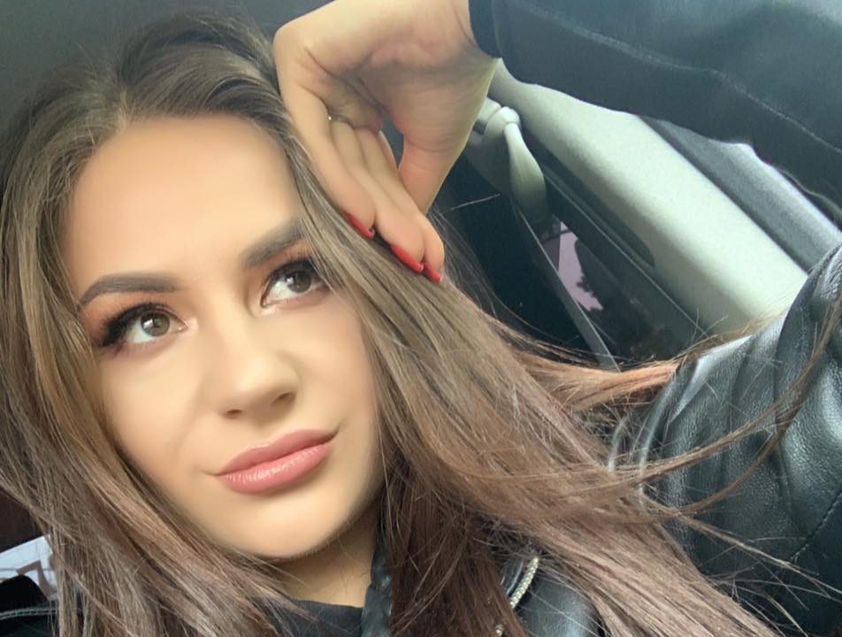Tatiana Spînu Este în Căutarea Machiajului Perfect Pentru Ziua