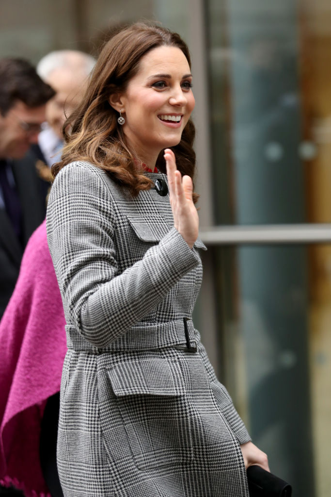 Pacific farm Bad mood Kate Middleton a îmbrăcat haine de sărbătoare! A impresionat pe toată lumea  cu această rochie roșie (Foto) - ea.md
