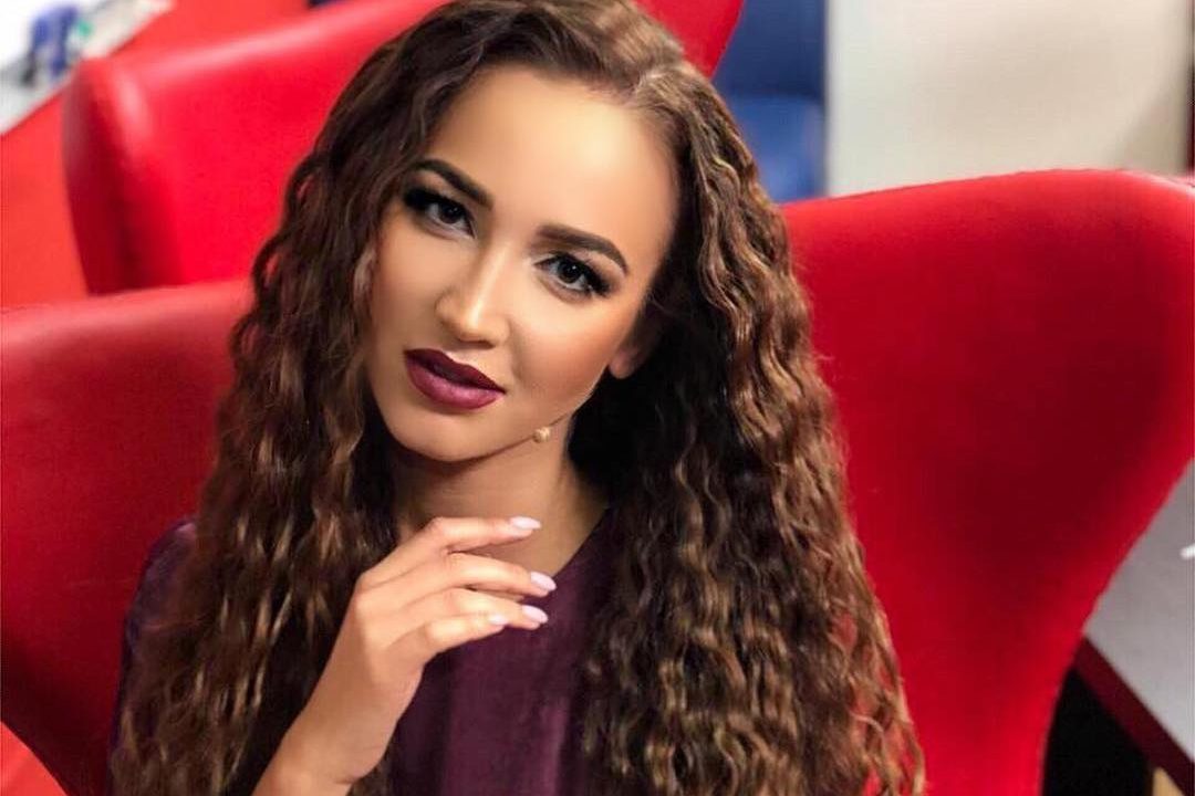 cât câștigă olga buzova peste 2)