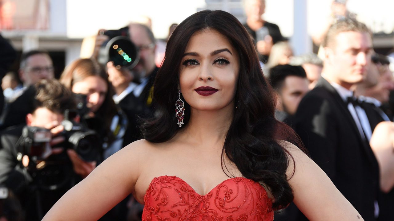 Întreaga familie a celebrei actrițe Aishwarya Rai este infectată cu  COVID-19 - ea.md