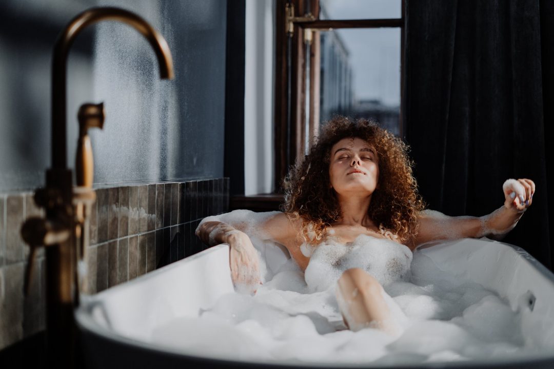 un jacuzzi te face să pierzi în greutate