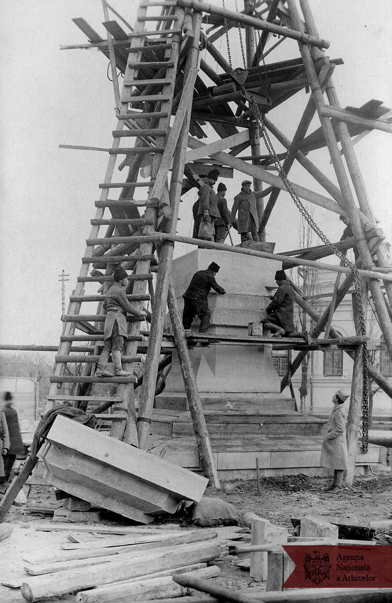 FOTO - Prima machetă a monumentului lui Ștefan cel Mare și Sfânt! Imagini de arhivă