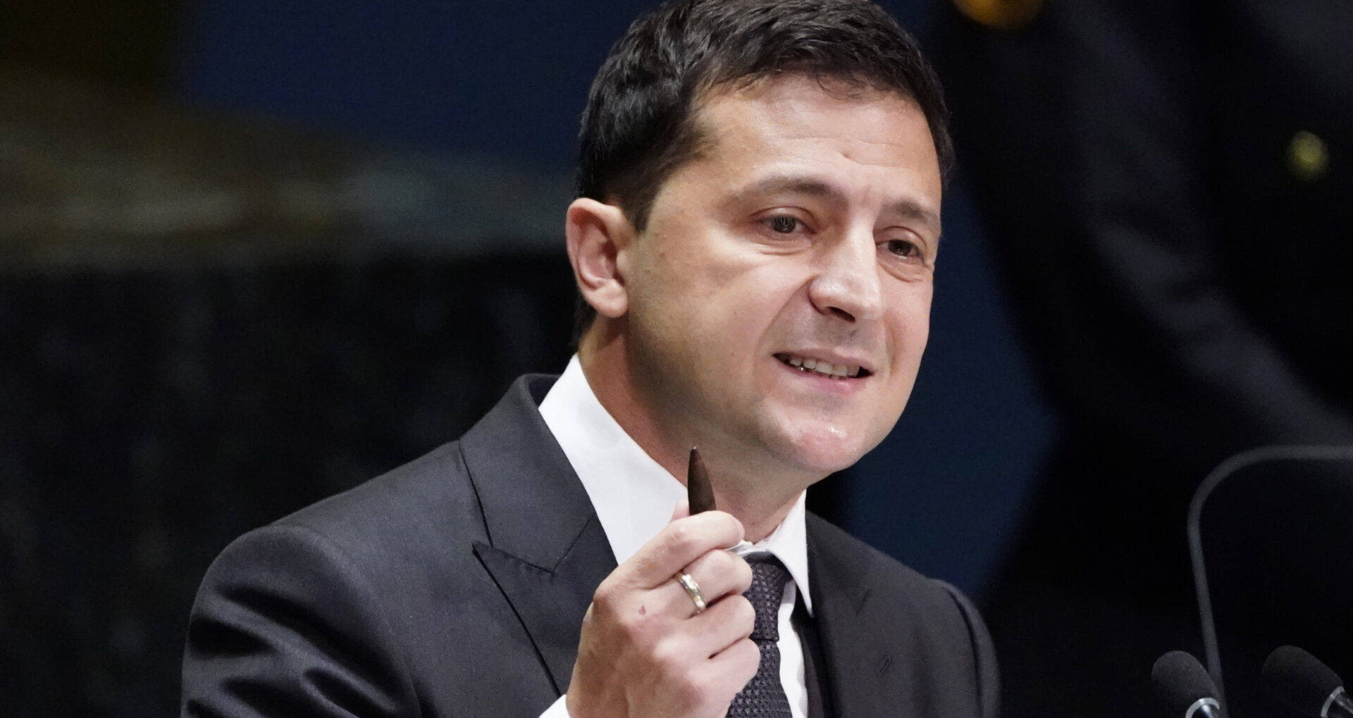 Zelenski Bunurile Rusiei i Ale Reziden ilor Ru i Vor Fi Confiscate 