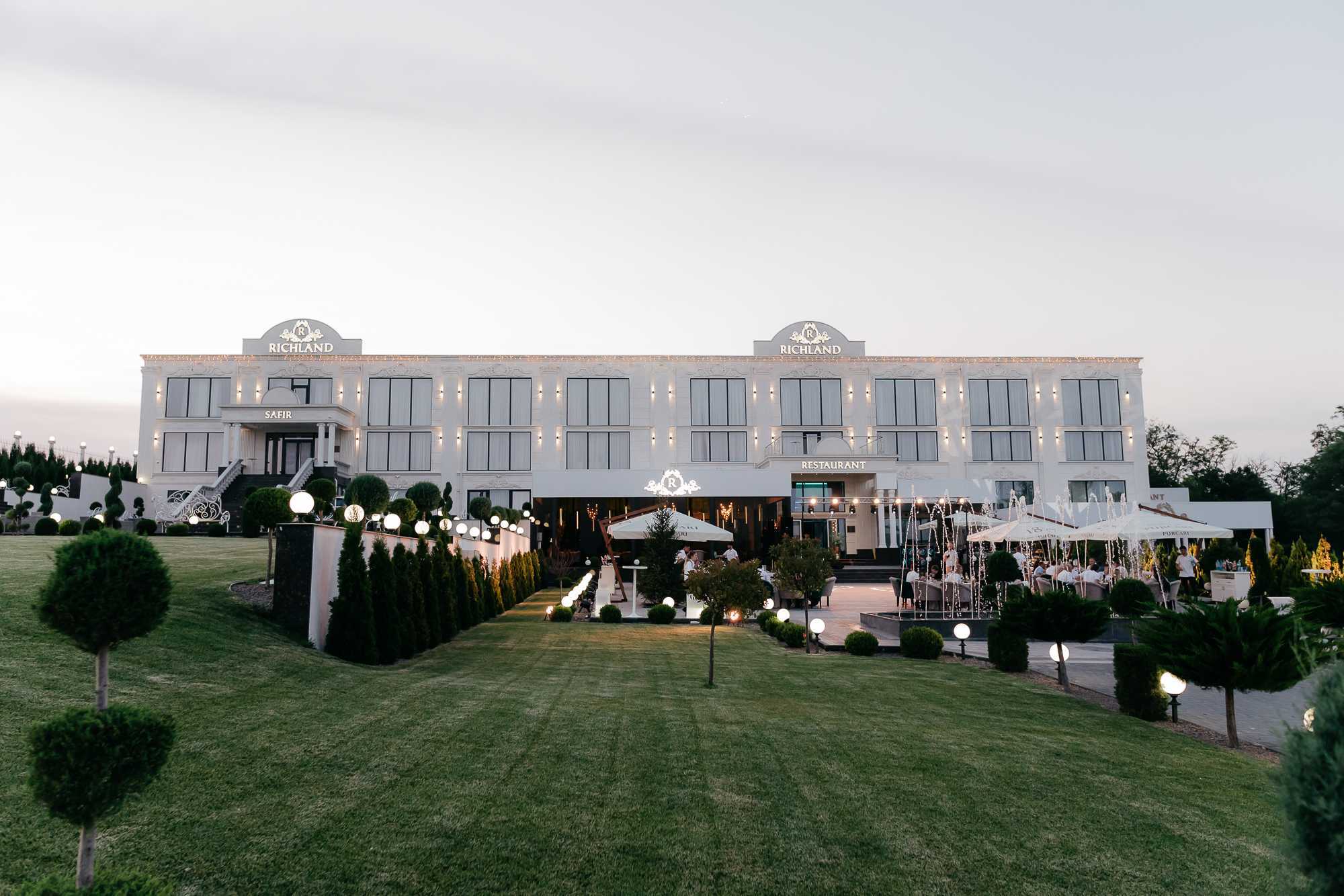 Richland restaurantul în care îți transformi sărbătoarea întrun