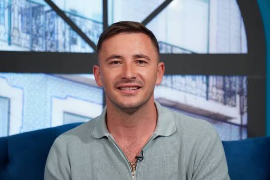 „Gay sau nu?” Emilian Crețu, pus pe jar de întrebarea care a aprins internetul. Răspunsul lui i-a surprins pe toți