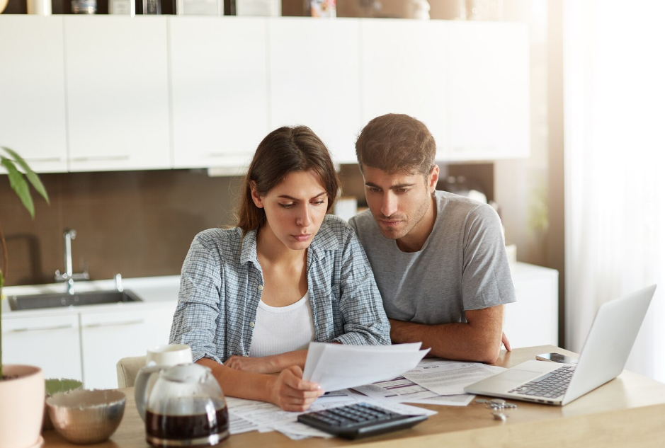 Gestionarea eficientă a bugetului consolidează bunăstarea familiilor din România